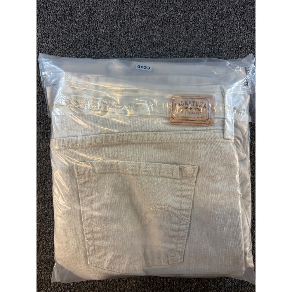 Signature by Levi Strauss Women 16 Tan Khaki Low Rise Bootcut Jeans Stretch - Picture 9 of 9
